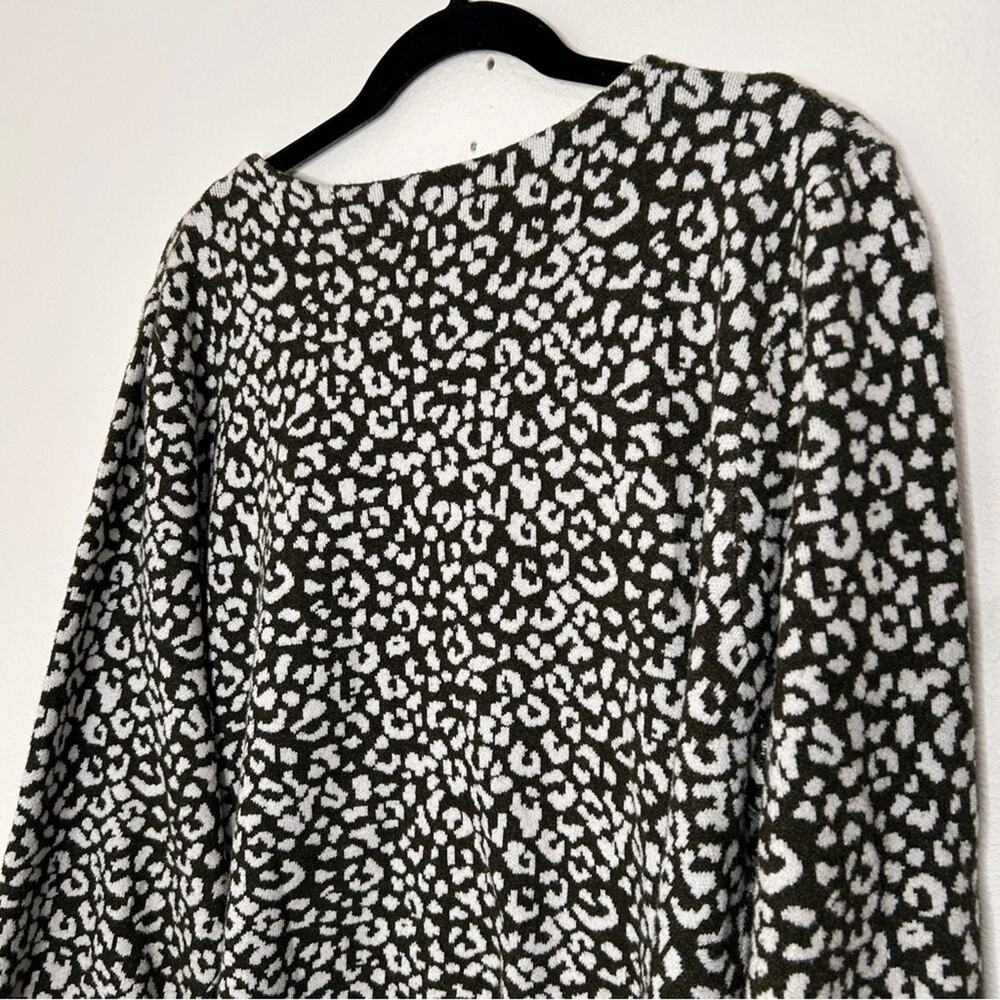 Cynthia Rowley leopard print sweater - super soft & cozy size 1X - Picture 8 of 9